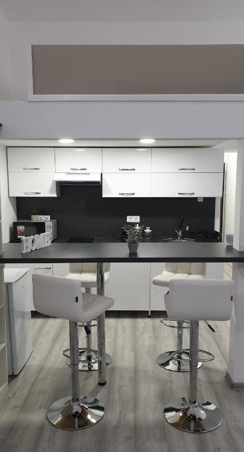 미슈콜츠 Belvarosi Apartman 2 아파트 외부 사진